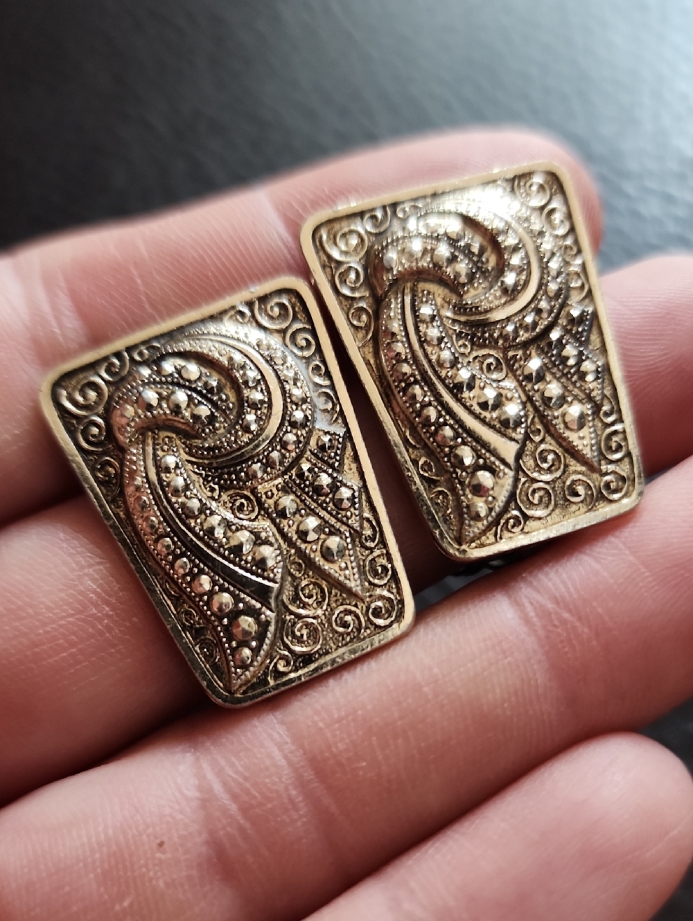 VTG Rectangular Filigree Clip-On Earrings in Rose Gold Tone